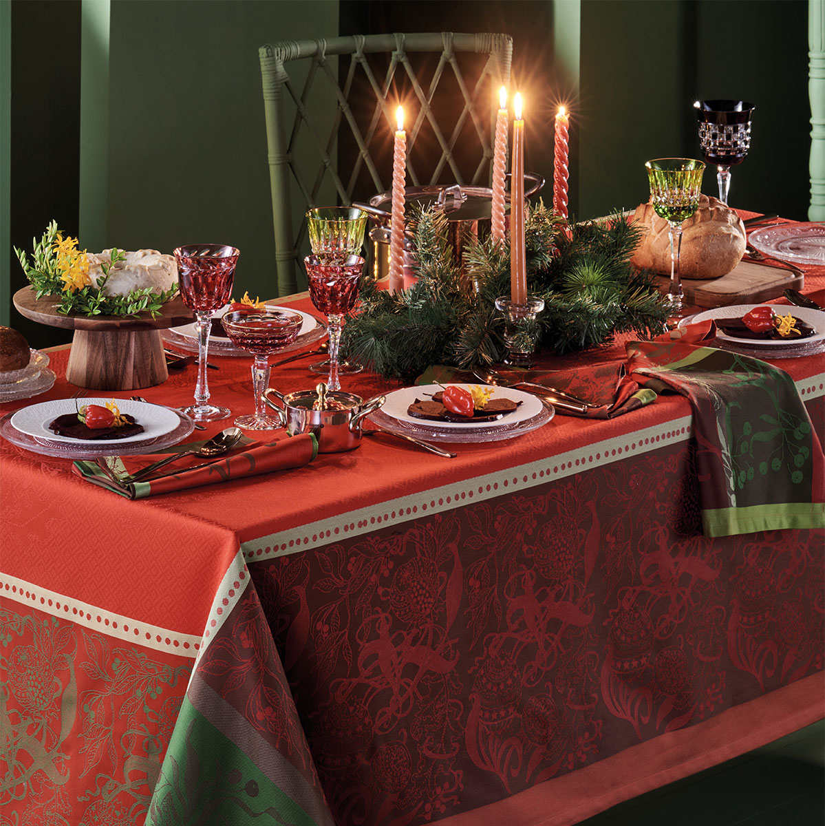 CHEMIN-DE-TABLE_NOEL-FRUITE_ROUGE_PH5